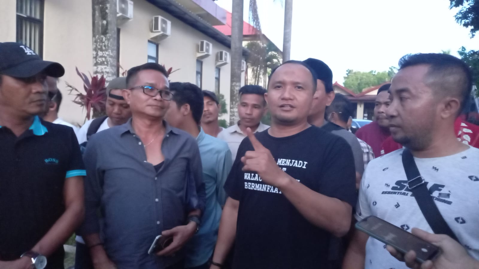 Fihiruddin resmi ditahan Polda NTB dalam kasus ITE 