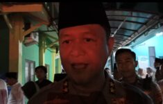 Kapolda Kalteng, Irjen Pol Iwan Kurniawan memberikan keterangan kepada wartawan terkait konflik lahan PT Asmin Bara Bronang di Desa Baronang, Kabupaten Kapuas. Dok.Eranasional/Zay