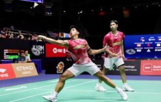 Pasangan ganda putra Sabar Karyaman Gutama/Moh Reza Pahlevi Isfahani harus tersingkir dari Singapore Open 2026, usai kandas di babak 16 besar.