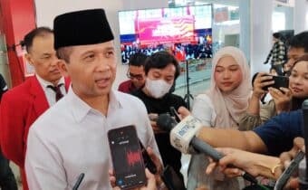 Menteri Transmigrasi Muhammad Iftitah Sulaiman Suryanagara