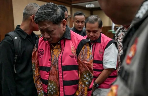 Achmad Albani dan Hasan Tjhiedi yang miliki kamar mewah di Lapas Cibinong. (Foto: Dok. Antara)