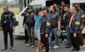 Pelaku pembunuhan ibu dan anak di Madiun diamankan polisi. (Foto: Dok. Polisi)