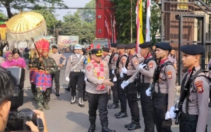 Penyambutan Kapolda Sulsel yang Baru, Irjen Pol. M. Awal Chairuddin, di Mapolda Sulsel, jumat 9 Oktober 2026. (Foto: Eranasional/Rio Anthoy)