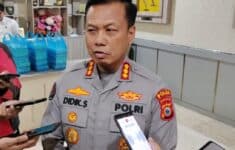 Kabid Humas Polda Sulsel, Kombes Pol. Didik Supranoto, saat diwawancarai. (Foto: Eranasional/Rio Anthony)