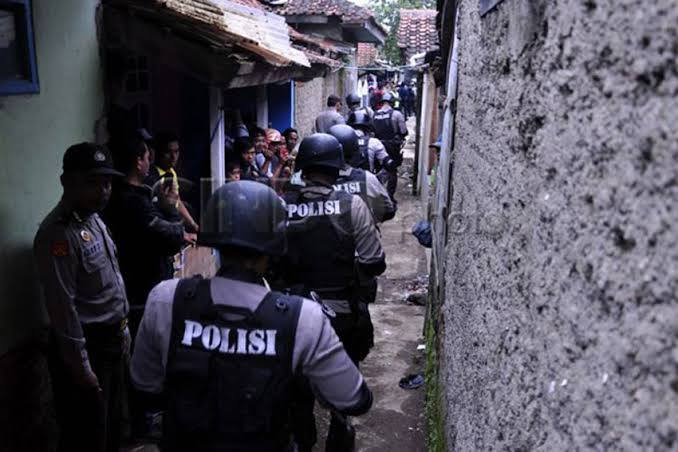 Penggrebekan kampung Ambon. (Foto: Polda Metro)