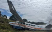 pesawat Caravan PK-LTF milik Asian One Air tergelincir di Bandara Bilorai, Distrik Sugapa, Kabupaten Intan Jaya, Papua Tengah, Sabtu (24/10/2026). (Foto: Dok. Int)